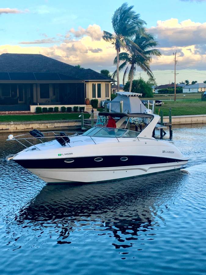 2007 Larson 31' Cabrio for sale in fortmyers