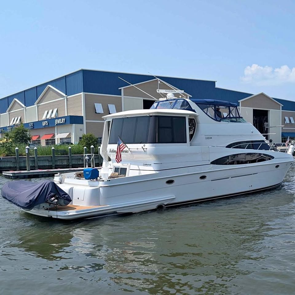 2003 Carver 564 cockpit motor yacht for sale in Chester, MD