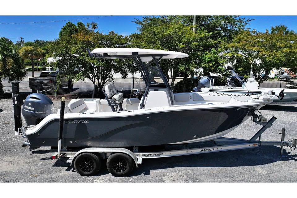2021 Sea Fox 228 Commander powered by a 200HP Yamaha - only 127 Hours! for sale in Charleston, SC
