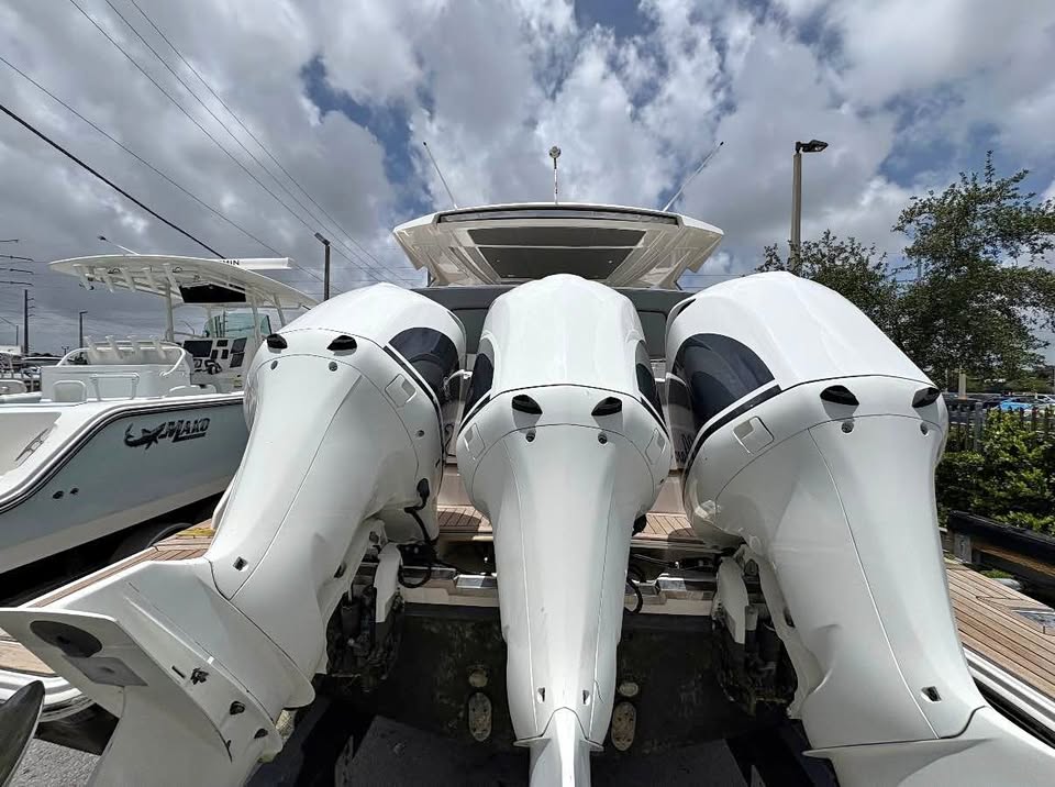 2019 Tiara Yachts 38 ls for sale in Miami, FL