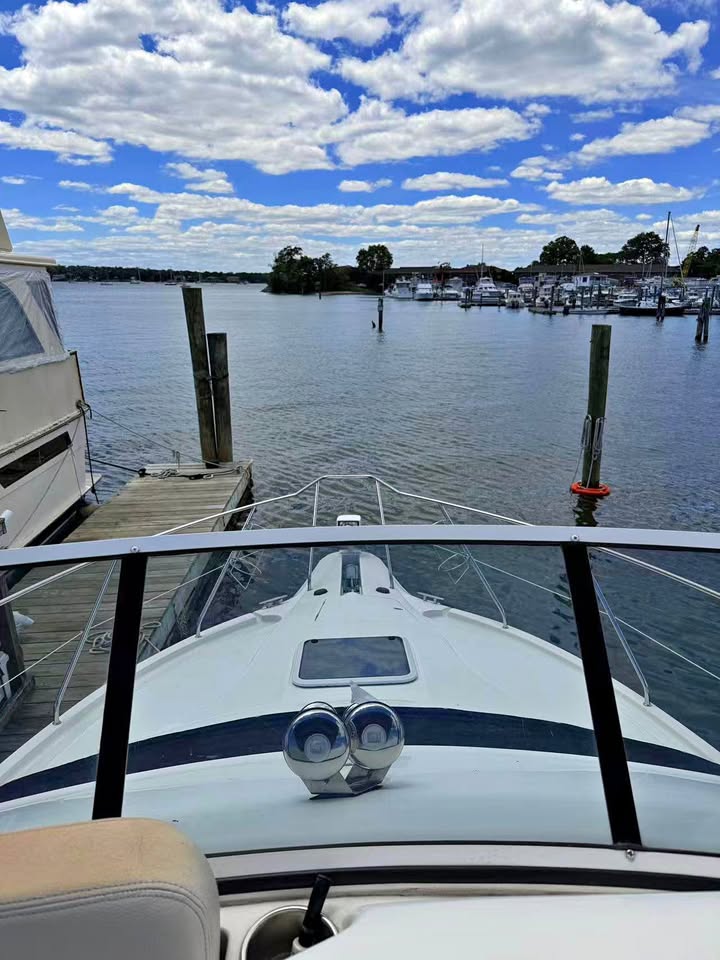 2007 Silverton 330 Sport Bridge – Twin 375HP – Manhasset Bay, NY for sale in Manhasset, NY