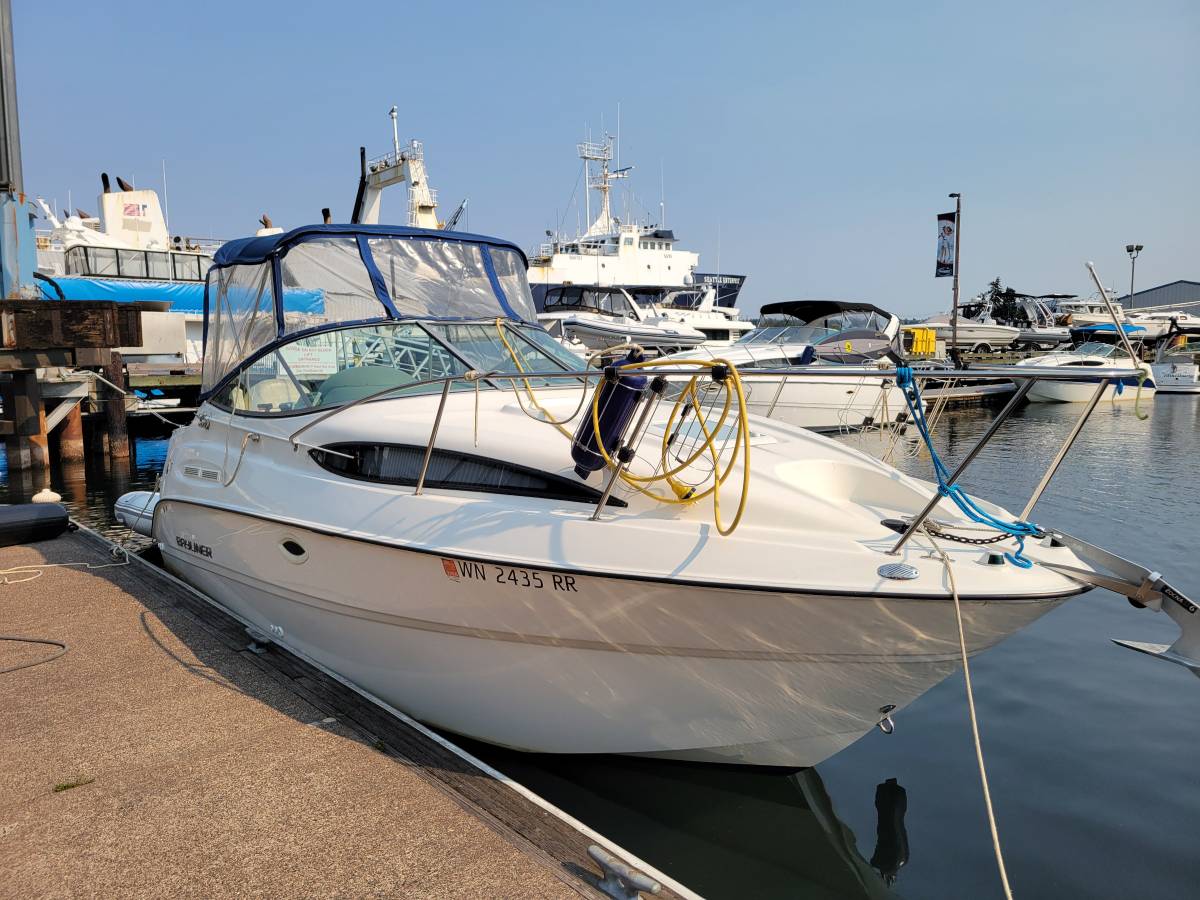 2010 Bayliner 245 Cruiser with Covered Freshwater Moorage for sale in Seattle