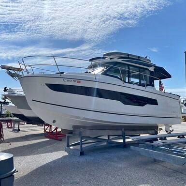 2025 JEANNEAU NC 895 for sale in Destin, FL