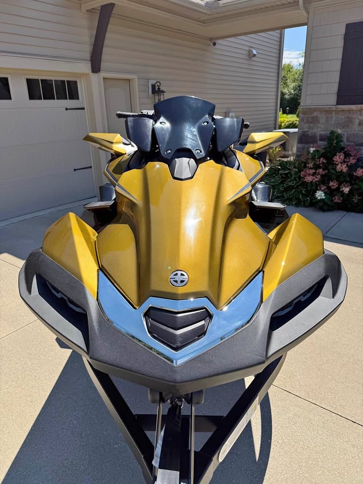 2023 Kawasaki Ultra 310LX for sale in Hinckley, OH