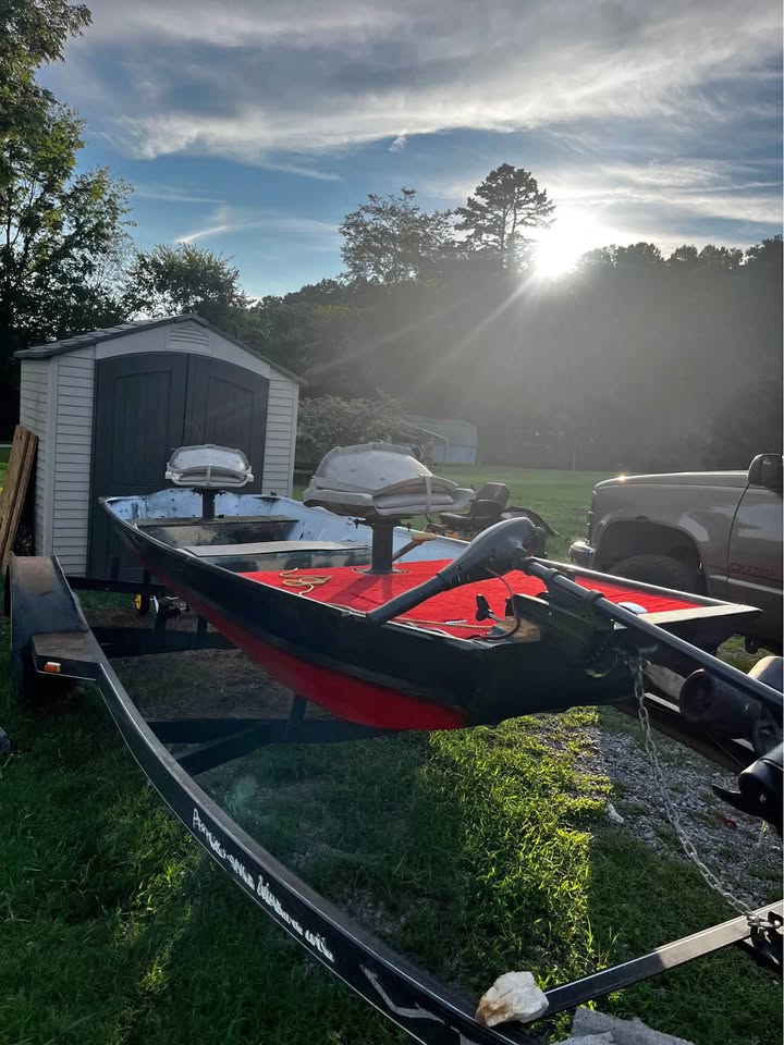 John boat for sale in Maynardville, TN
