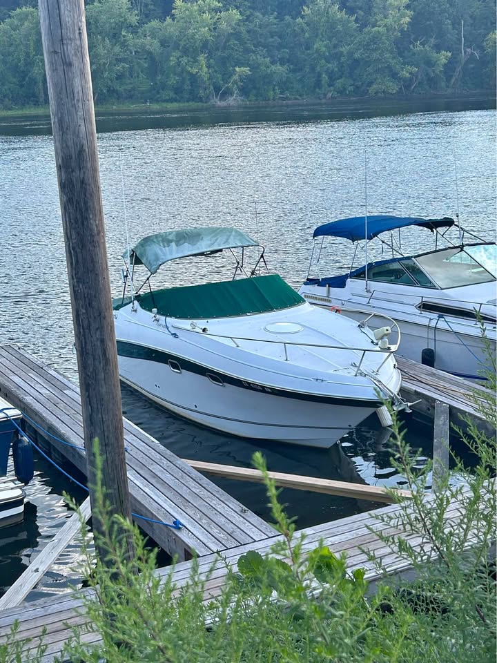 2001 Four wins 26.8 vista for sale in Middletown, CT