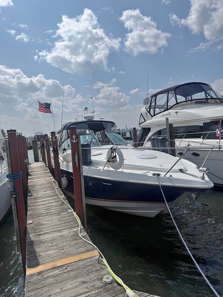 2004 Cabin Cruiser 378 Four Winns for sale in Detroit, MI