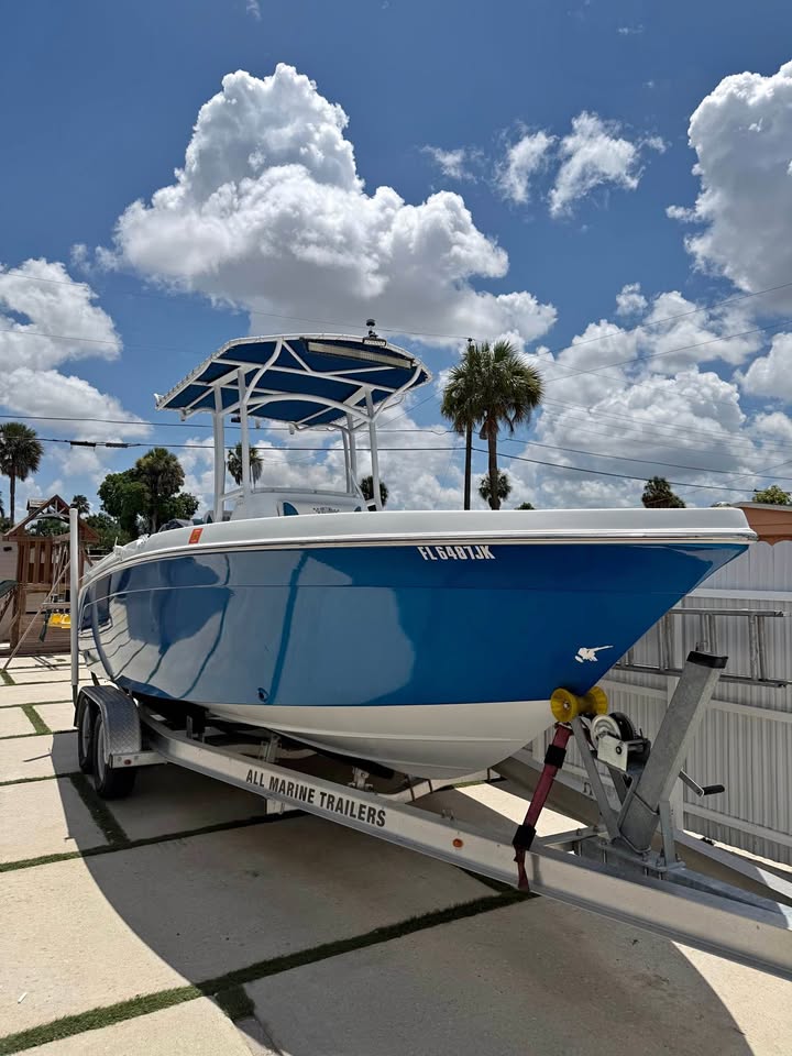 1995 Wellcraft 23.5 for sale in Hialeah, FL