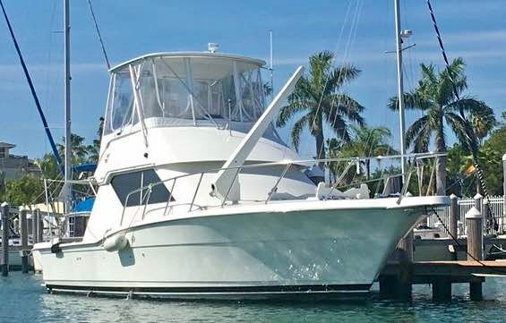 39’ 1995 Hatteras Convertible for sale in Grand Isle, LA