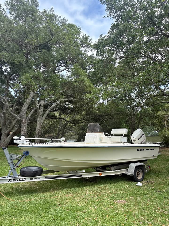 2006 sea hunt navigator 19 for sale in Charleston, SC