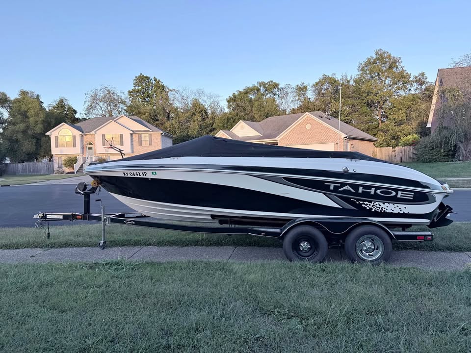 2010 Tahoe Q7i fish and ski for sale in Shepherdsville, KY