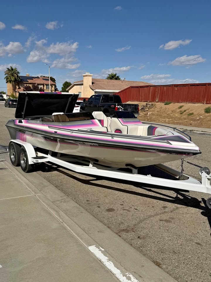 1990 carrera speed boat for sale in Victorville, CA