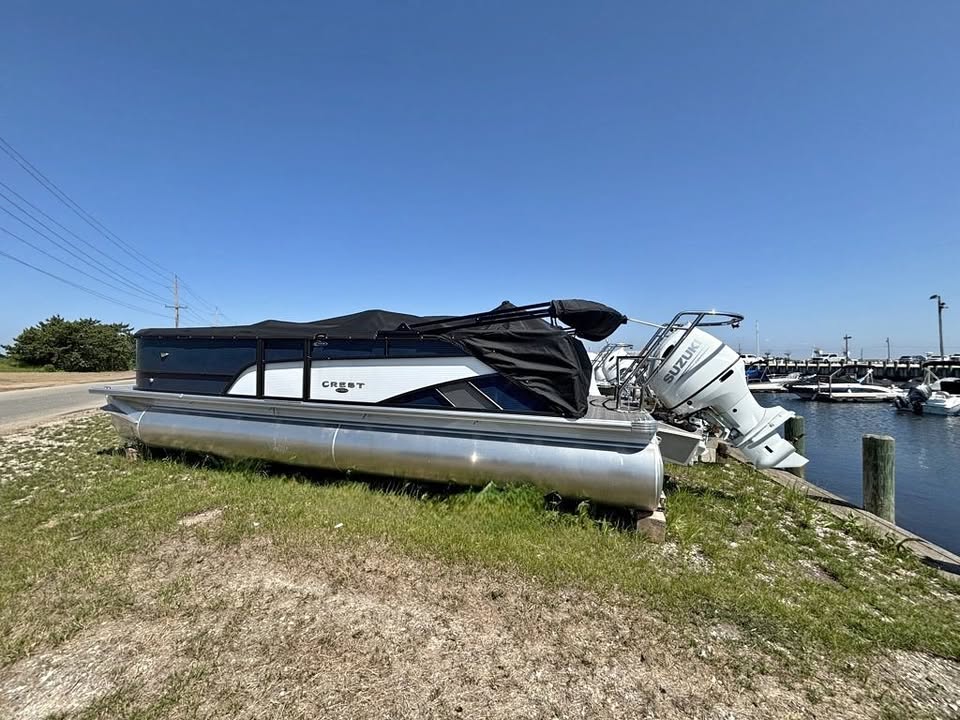 2024 Crest Pontoons Classic Platinum SLRC 240 24 ft. Pontoon Boat for sale in Manahawkin, NJ