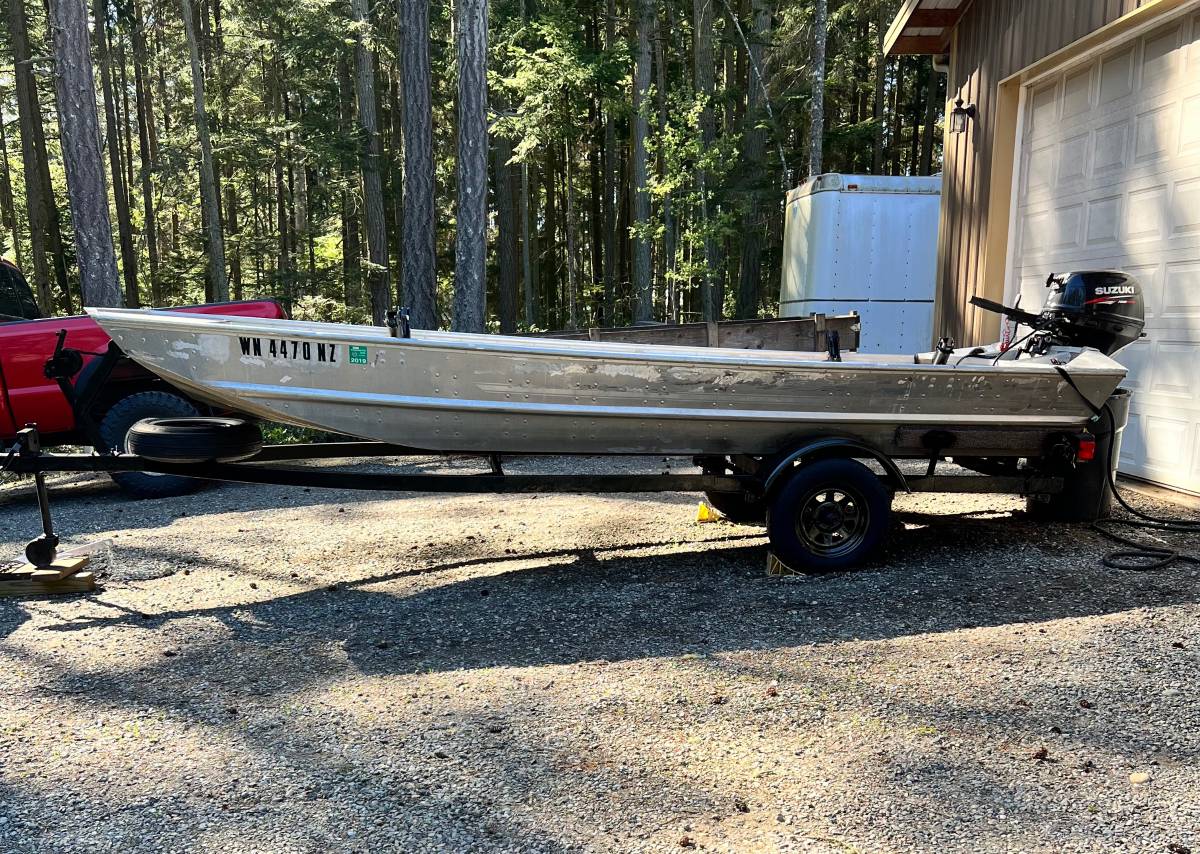 17 FT Aluminum Boat for sale in Oak Harbor