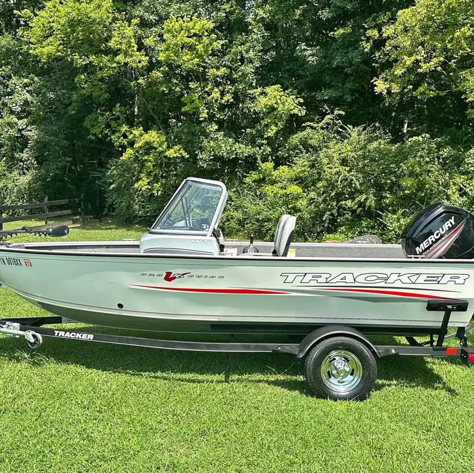 2018 Tracker Pro Guide V 16 Walk Thru with Merc. 75 4-stroke for sale in Murfreesboro, TN