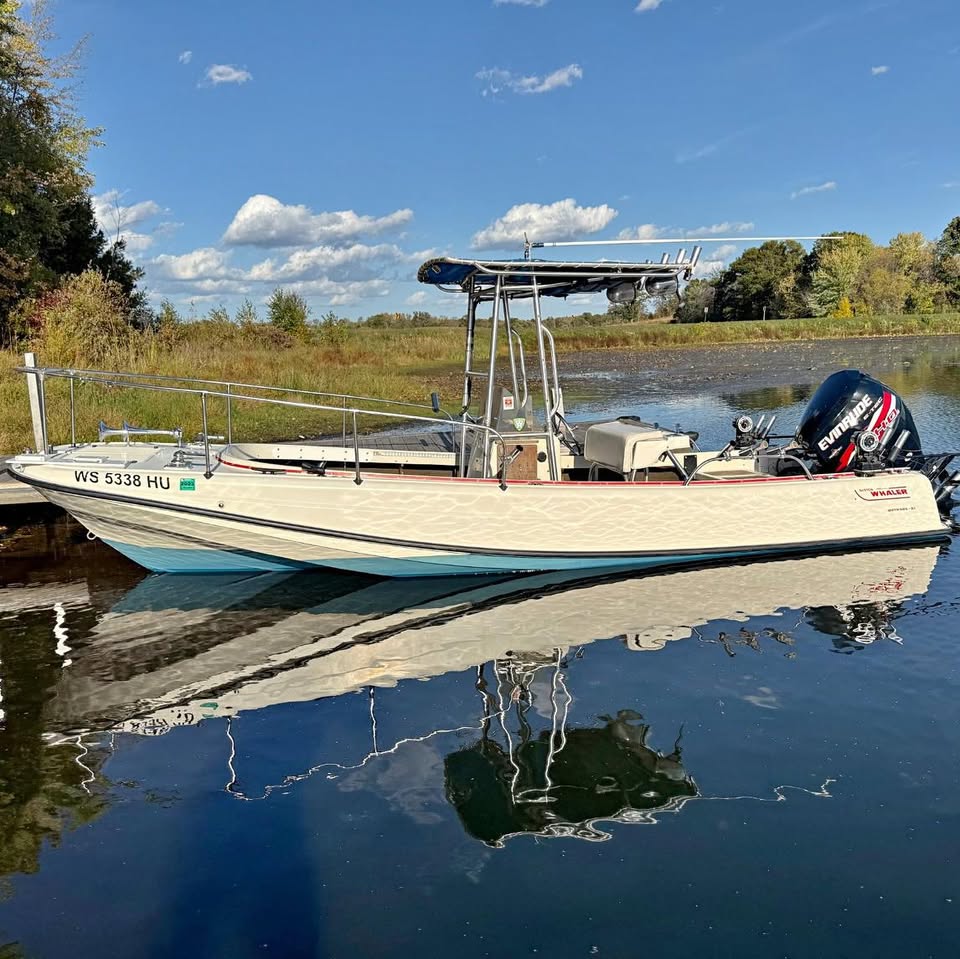 1973 Boston Whaler Outrage 21' for sale in New Richmond, WI