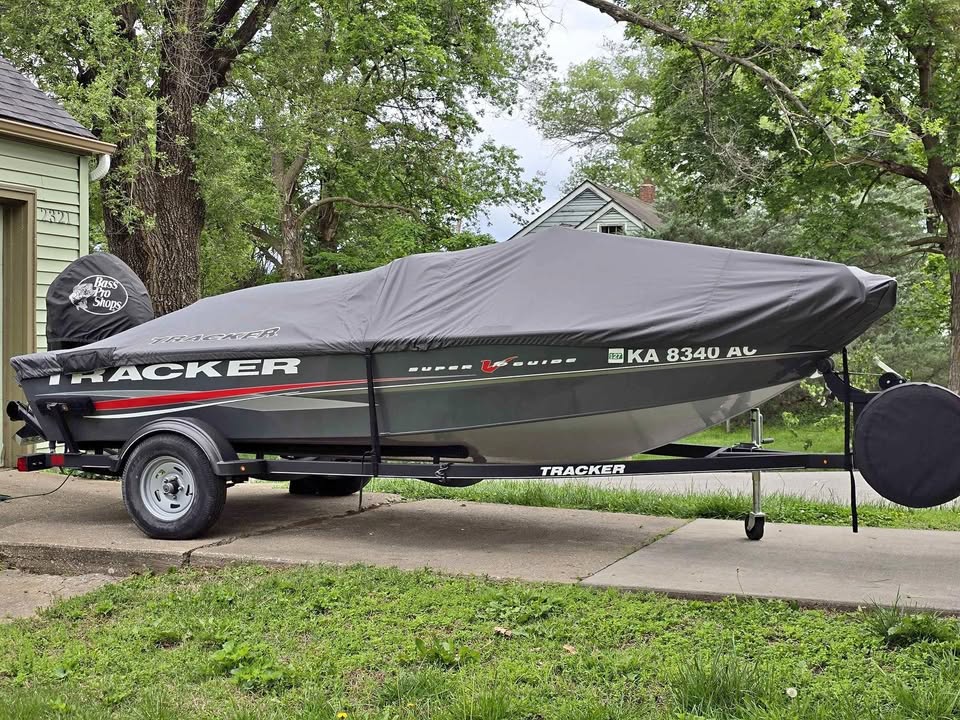 2017 Bass Tracker V16 tracker for sale in Mission, KS