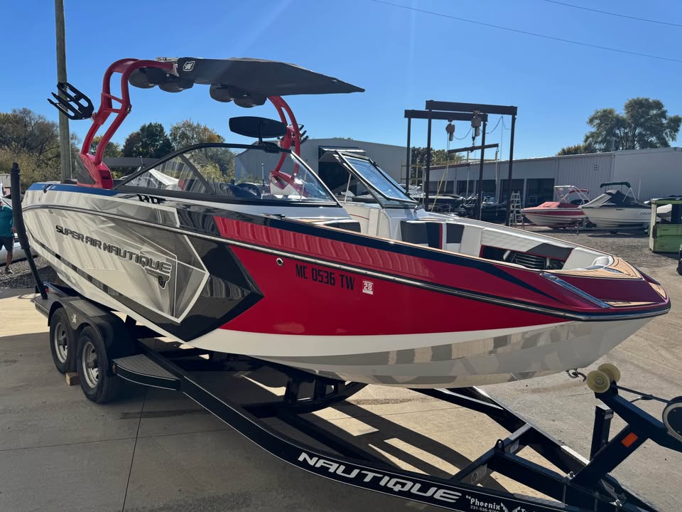 2016 23' Super Air Nautique G23 Surf/Wake Boat for sale in Waterford, MI