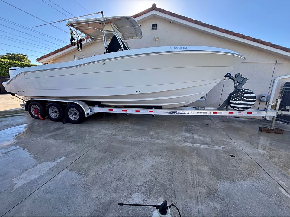 2006 Hydra Sports Vector 2800 CC 2802 for sale in Miami, FL