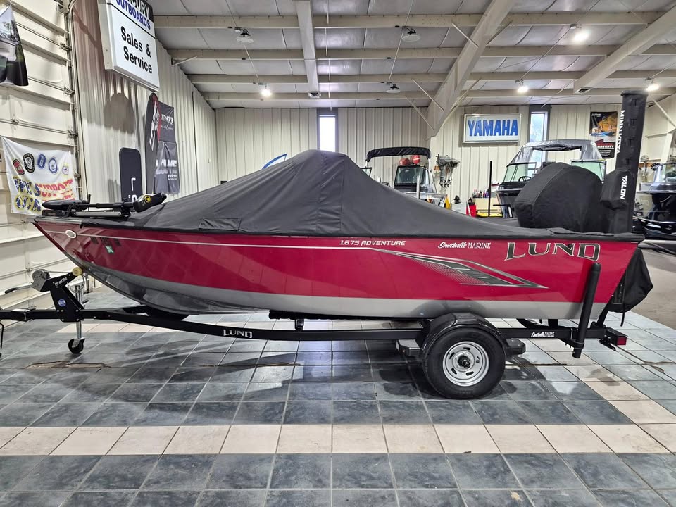 2020 PreOwned Lund 1675 adventure sport~90hp w/89 hours + single axle trailer for sale in Smithville, MO