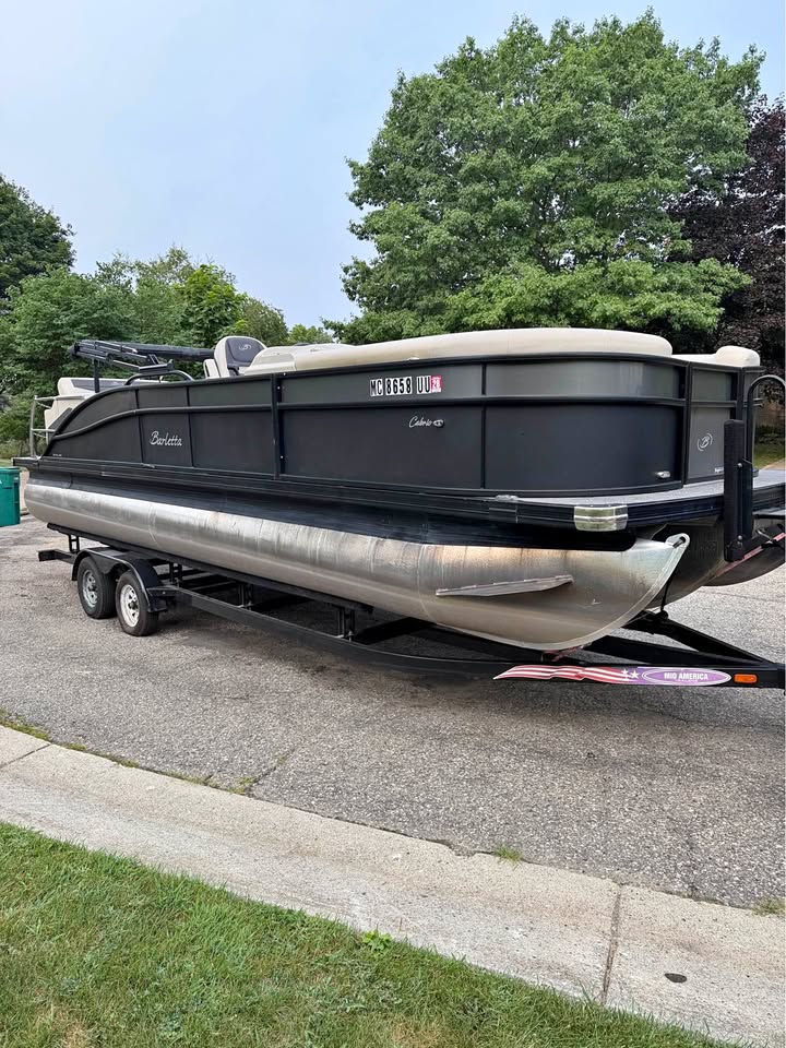 Barletta 26’ Tritoon with trailer for sale in Rochester, MI