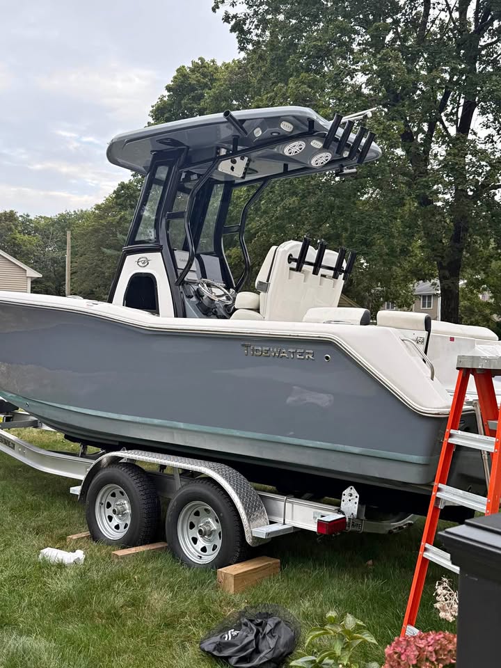 2024 Tidewater center console 232LXF for sale in Mansfield, MA