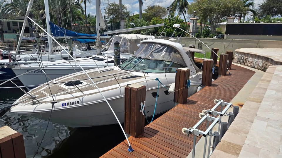 2009 Searay 33 Sundancer for sale in Fort Lauderdale, FL