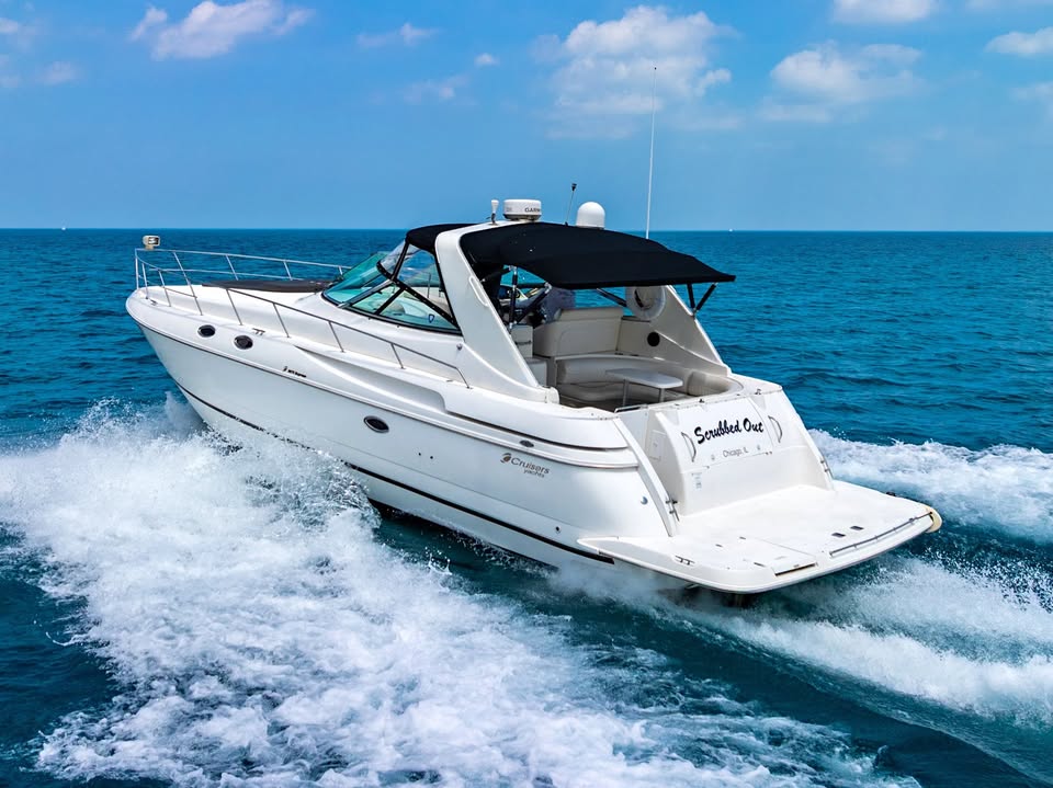 2000 Cruisers Yachts 3870 for sale in Chicago, IL