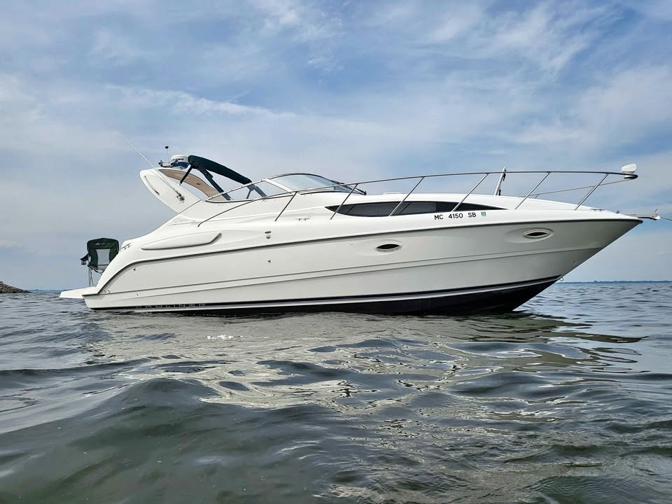 2000 Bayliner Ciera 3055 for sale in Warren, MI