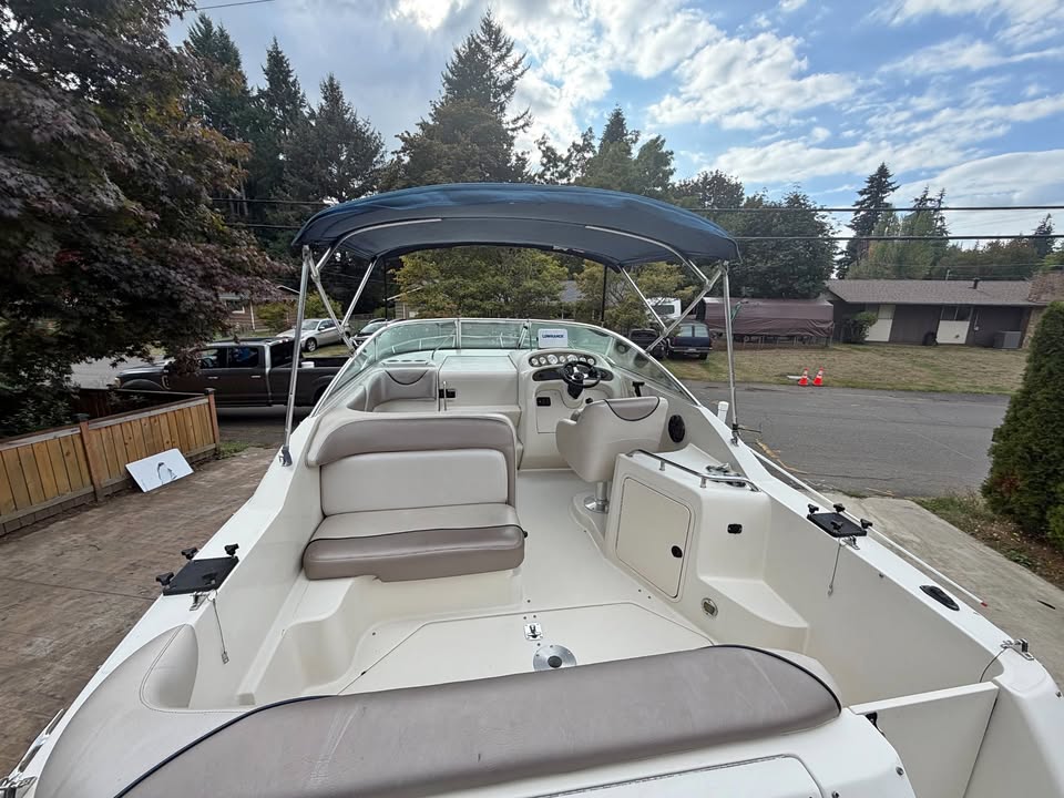 2001 searay Sundancer 240 for sale in Kent, WA