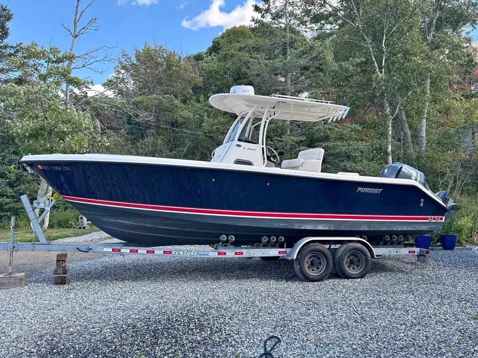 2010 Pursuit 26CC for sale in Amherst, NH