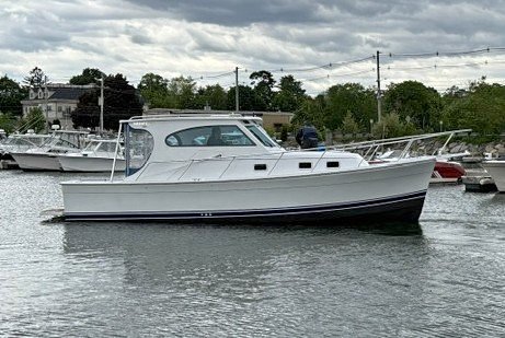 1999 Mainship 30 Pilot Sedan! Yanmar Low Hours! for sale in Newburyport, MA
