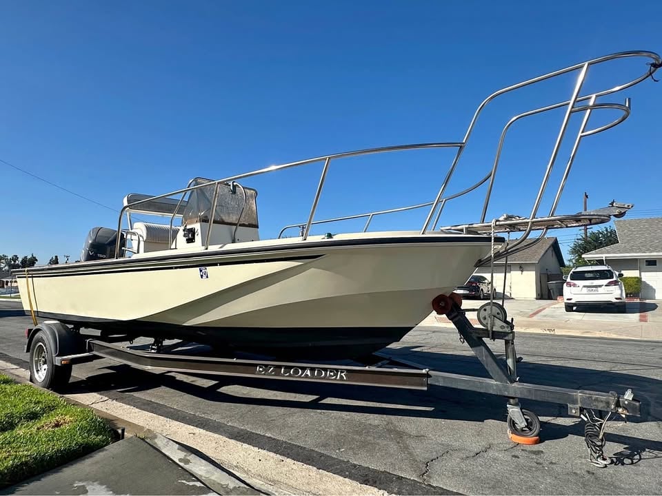 2001 18’ Boston Whaler Outrage SUPER CLEAN for sale in Newport Beach, CA