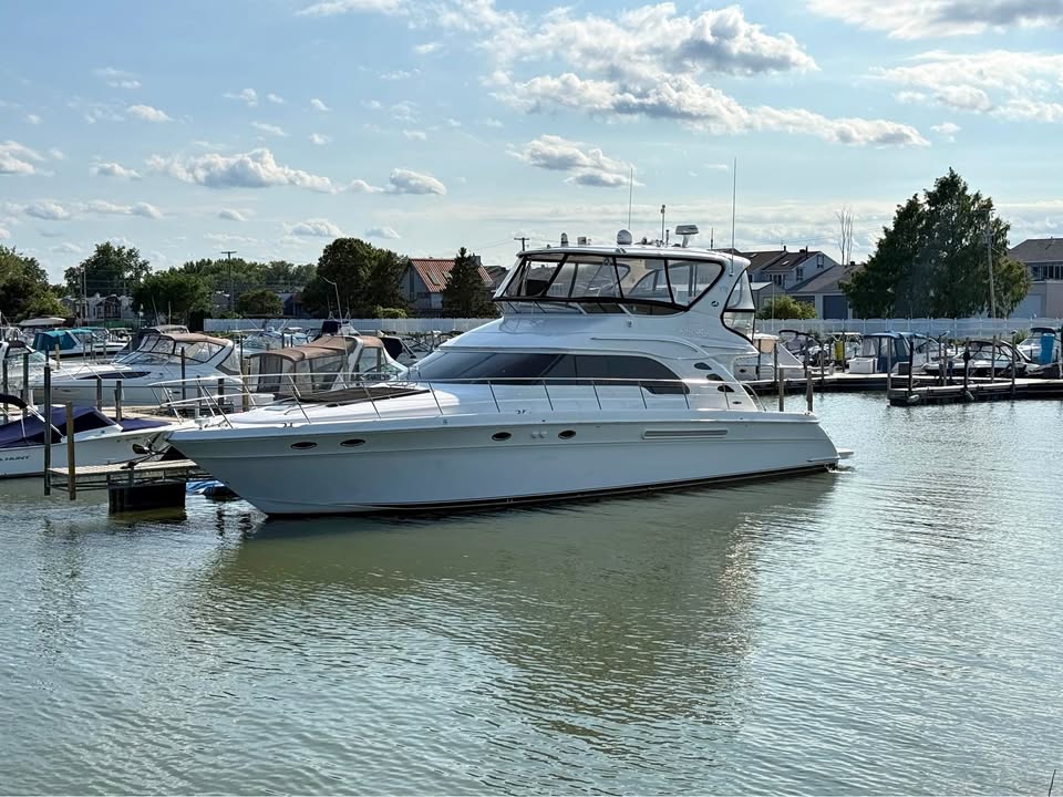 2002 Sea Ray 560 Sedan Bridge for sale in Sandusky, OH