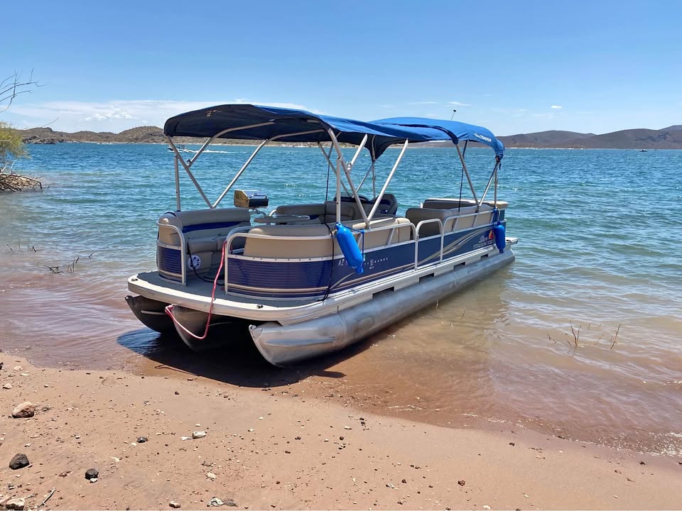 2013 Sun Tracker party barge 24ft dlx tritoon for sale in Glendale, AZ