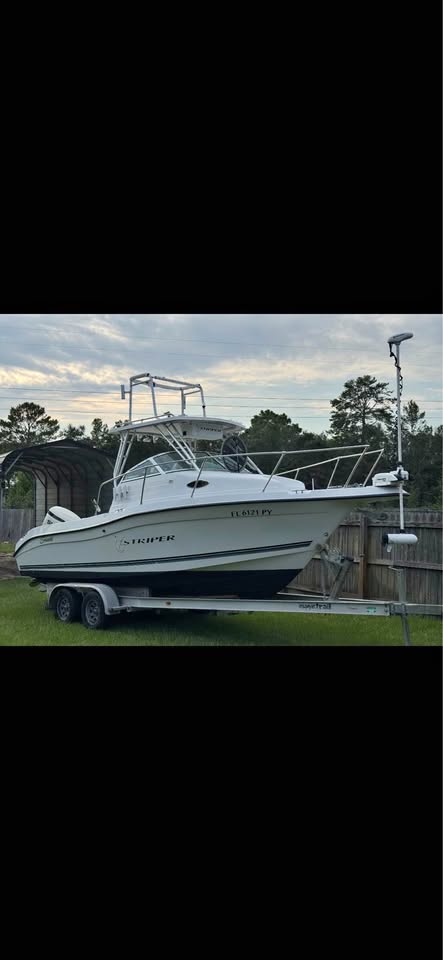 24 foot striper sea swirl walk around offshore fishing boat for sale in Pensacola, FL