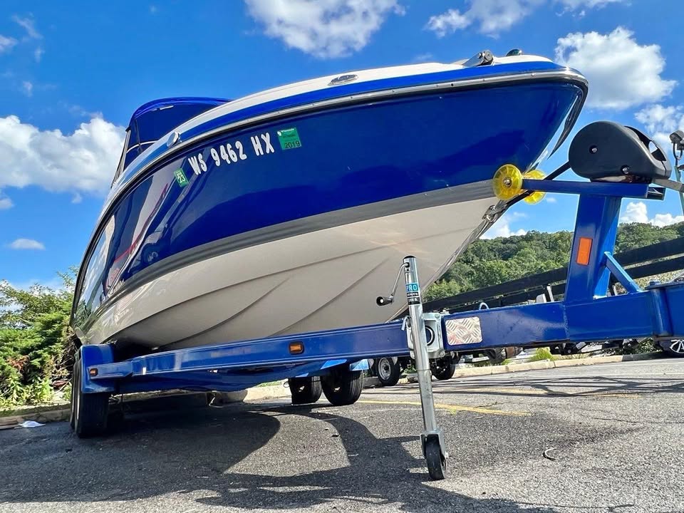 2023 Bryant 22' boat 220 Bowrider – MerCruiser 4.3L TKS V6 22' Bryant boat 220 Bowrider – MerCruiser 4.3L TKS V6 for sale in Newark, NJ