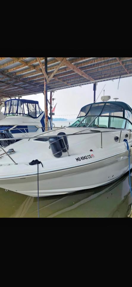 Boat 35'6" 2005 SEA RAY 320 Sundancer, T/5.7L (350cid) 300hp MerCruiser MAG MPI Horizon, A/C, canvas for sale in Rising Sun, MD