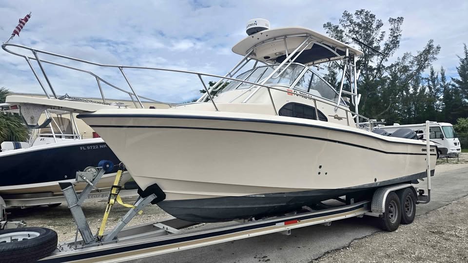 2005 28 Grady-White fisherman WA walkaround Cuddy cabin boat for sale in Fort Lauderdale, FL