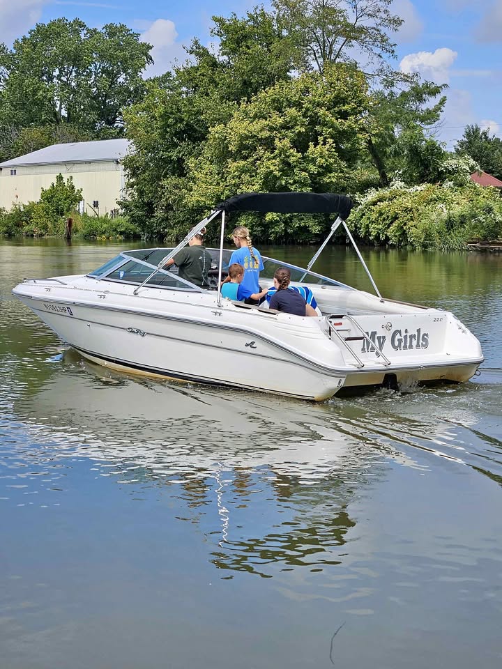 1992 Sea Ray 220 overnighter for sale in Swedesboro, NJ