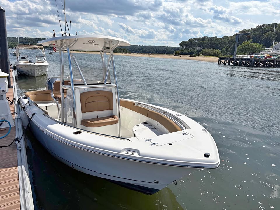 2020 Sea Hunt Ultra 211 for sale in Centerport, NY