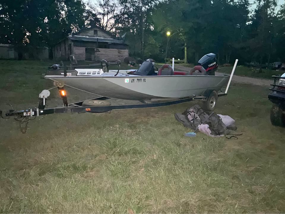 Trade or sale 18ft alweld bass boat 150vmax for sale in Roxie, MS