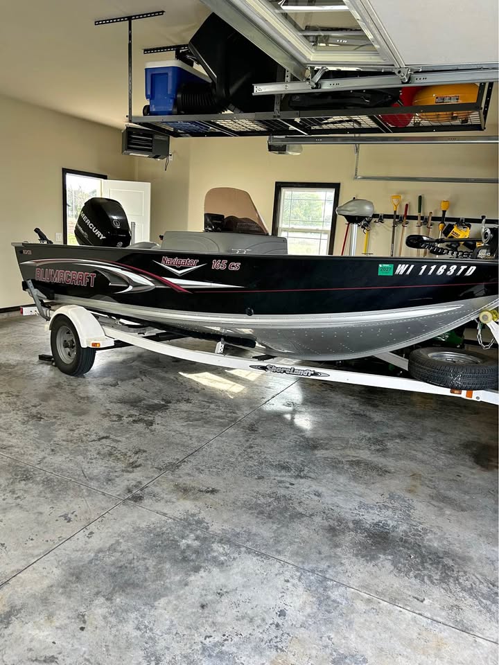 Alumacraft Navigator 165 CS Boat for sale in Chippewa Falls, WI