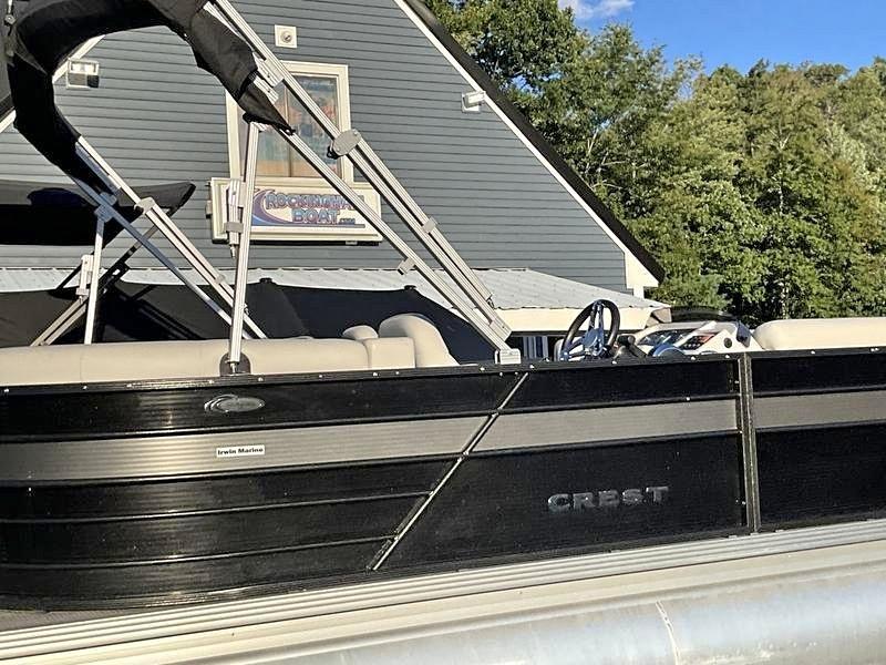 2021 Crest 200l 90 hp Merc for sale in Hampstead, NH