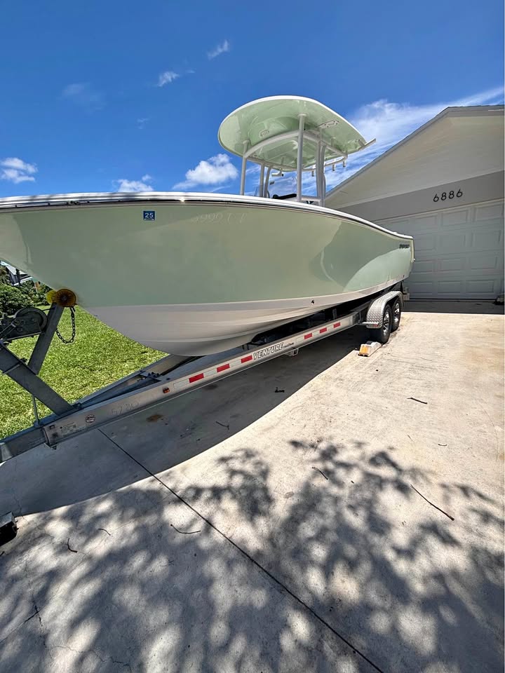 2022 sportsman 231 center console like new less then 200hrs for sale in Lantana, FL