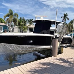 2019 Robalo r302 for sale in Boynton Beach, FL