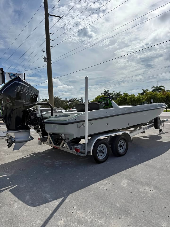 2023 LCB 20 with Merc V8 for sale in Key Largo, FL