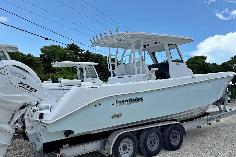 2026 Everglades 335 Center Console for sale in Key Largo, FL