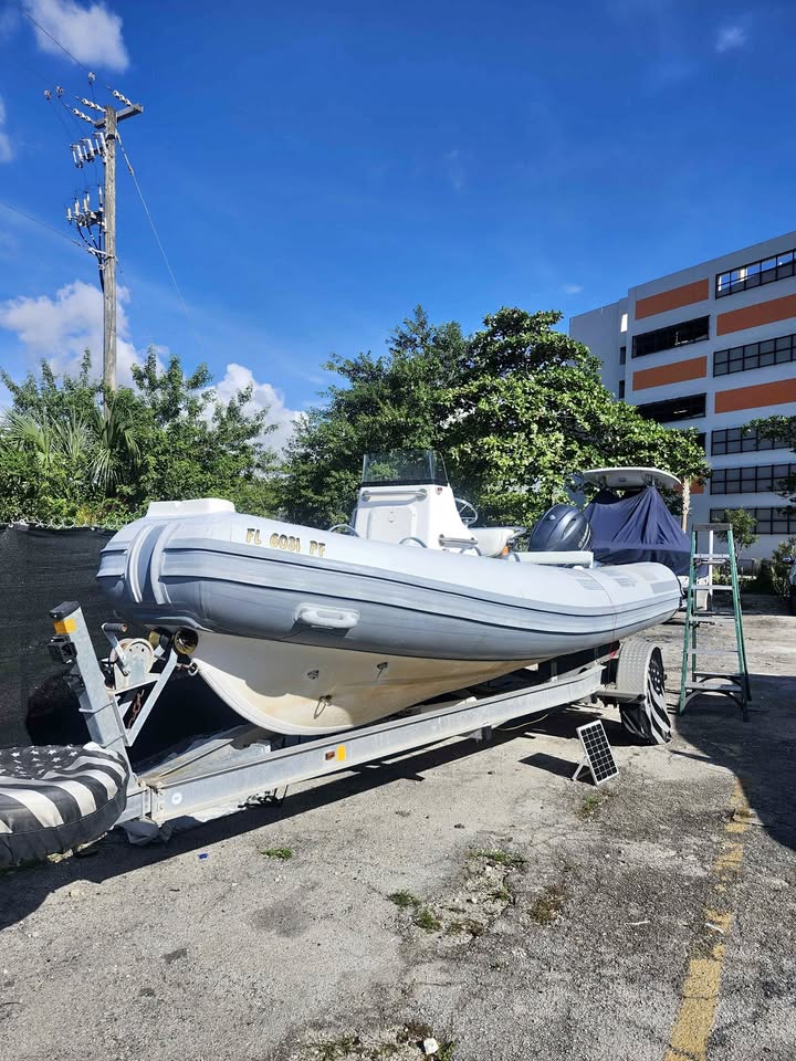 2011 caribe 20 ' for sale in Miami, FL