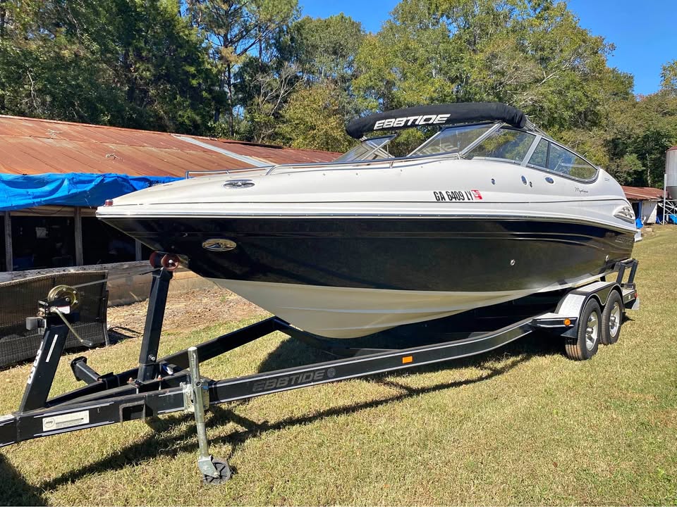 2004 Ebbtide 2300 bowrider 5.7 volvo penta for sale in Murrayville, GA
